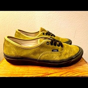 Suede Vans Authentic
